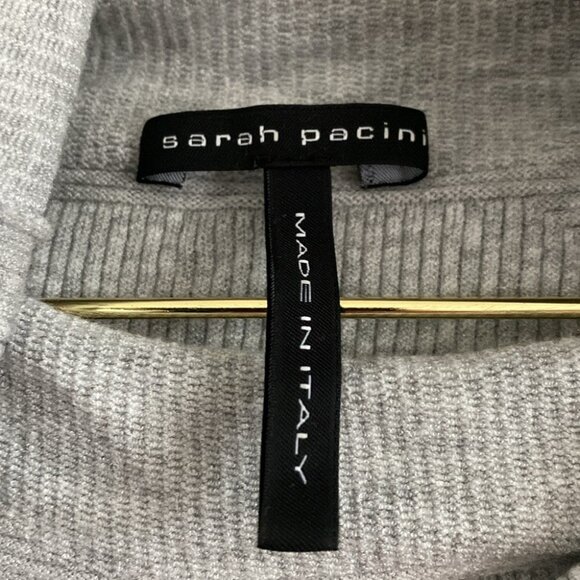 SOLD Sarah pacini Crop Funnel Neck - Picture 4 of 10